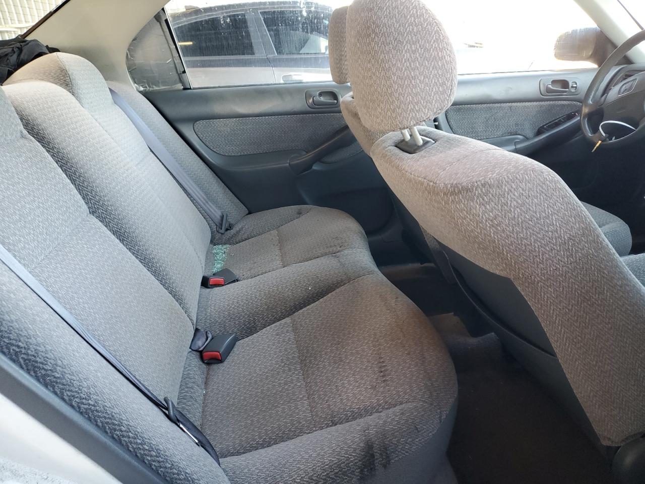 1999 Honda Civic Lx VIN: 2HGEJ6679XH560164 Lot: 84295415