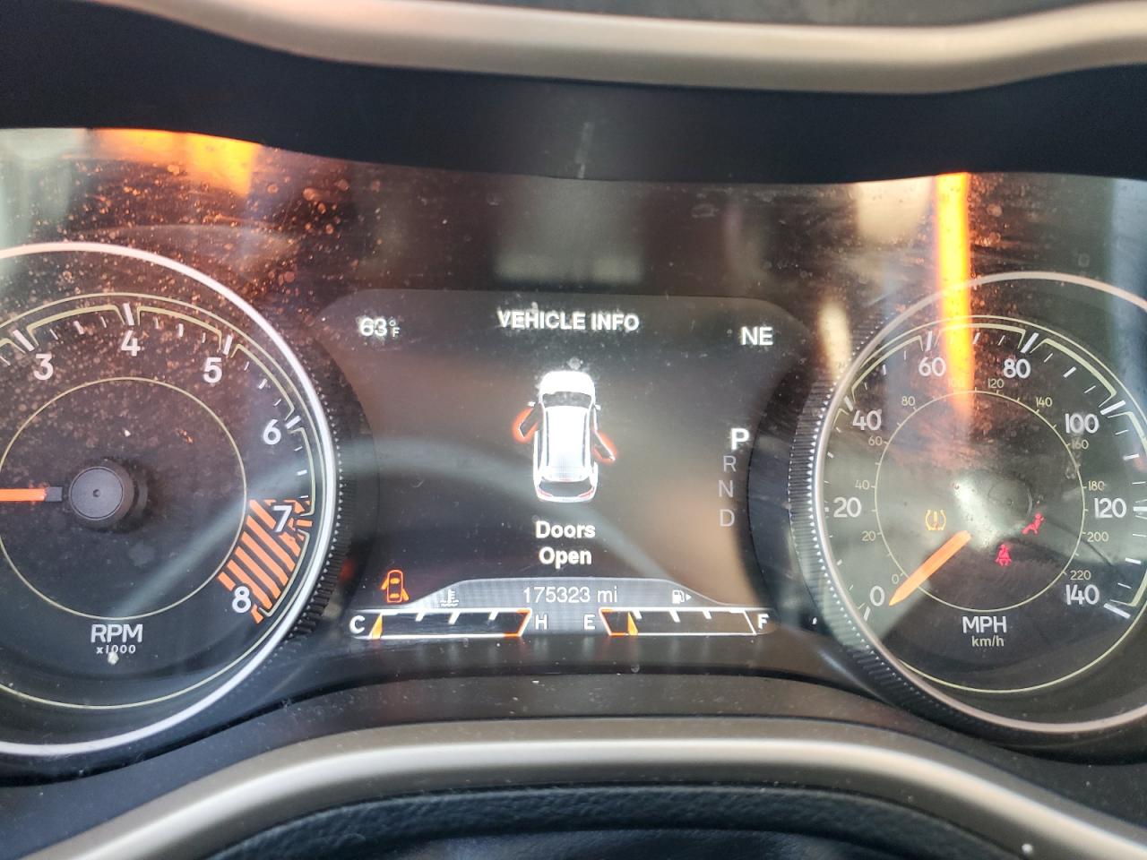 2015 Jeep Cherokee Limited VIN: 1C4PJMDSXFW717266 Lot: 89518525