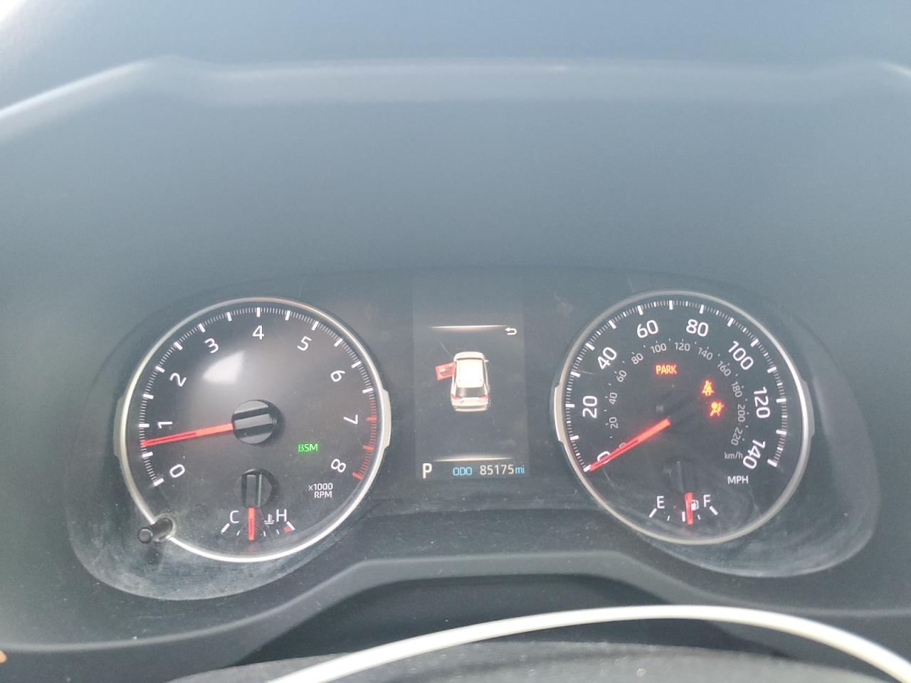 2020 Toyota Rav4 Xle VIN: JTMW1RFV2LJ017461 Lot: 82214835