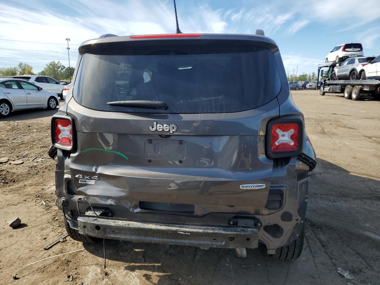 2017 Jeep Renegade Latitude VIN: ZACCJBBBXHPE97682 Lot: 81864445