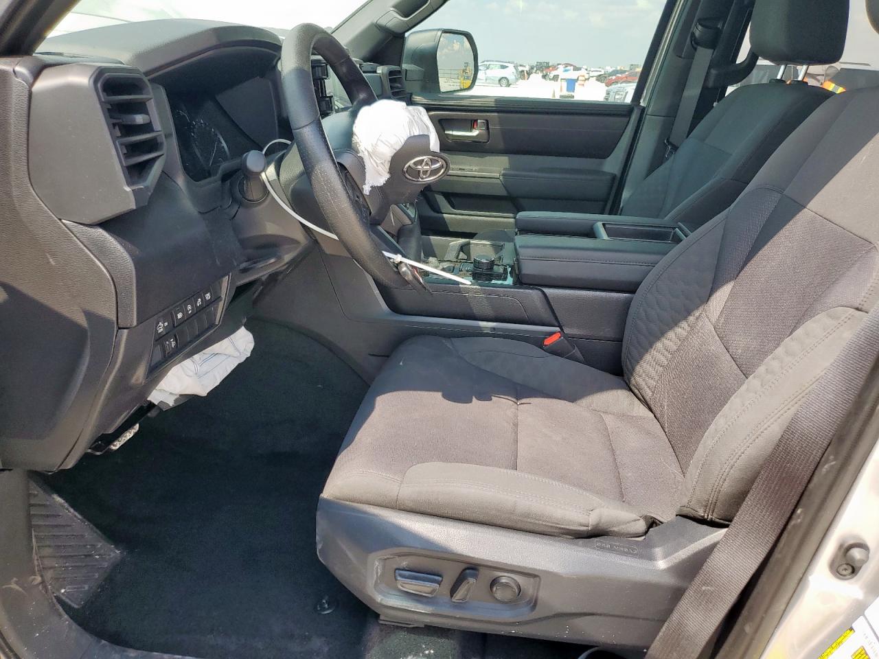 2025 Toyota Tundra Crewmax Sr VIN: 5TFLA5AB7SX042862 Lot: 82230105