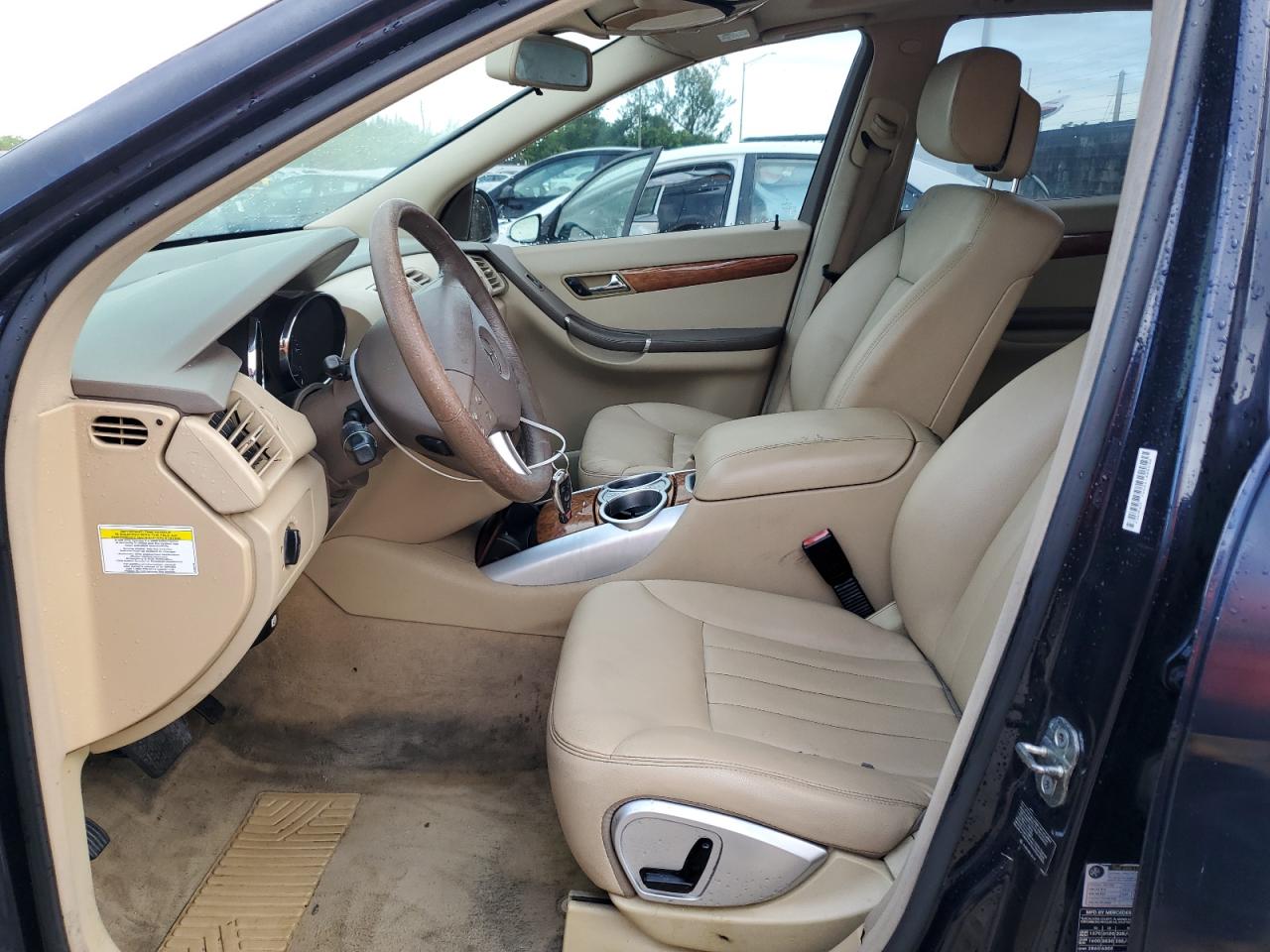 2007 Mercedes-Benz R 350 VIN: 4JGCB65E27A047576 Lot: 85091165