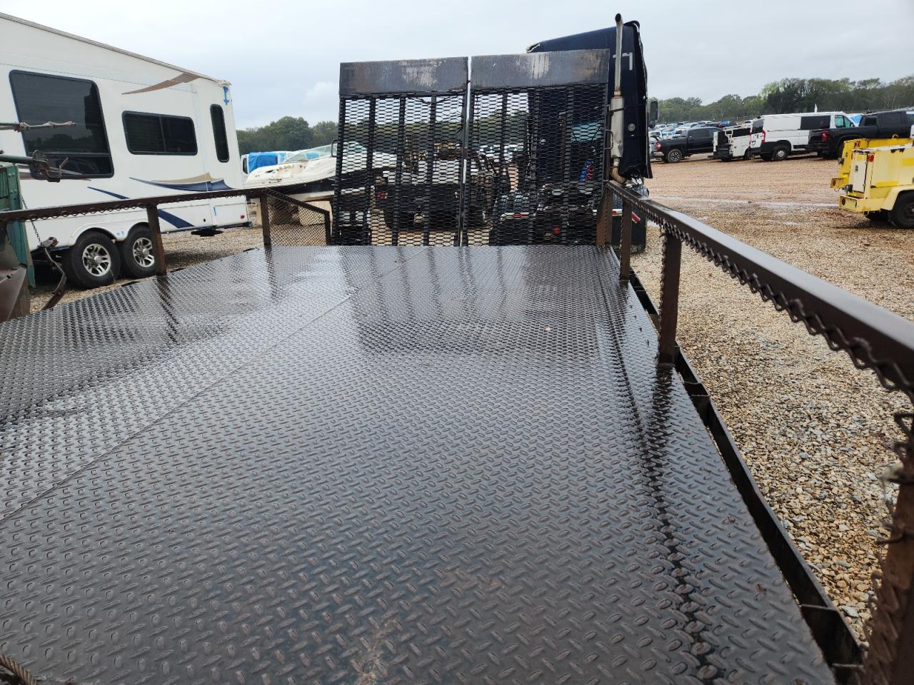 2006 Isuzu Npr Flatbed Truck VIN: 4KLC4B1U26J803510 Lot: 89539575