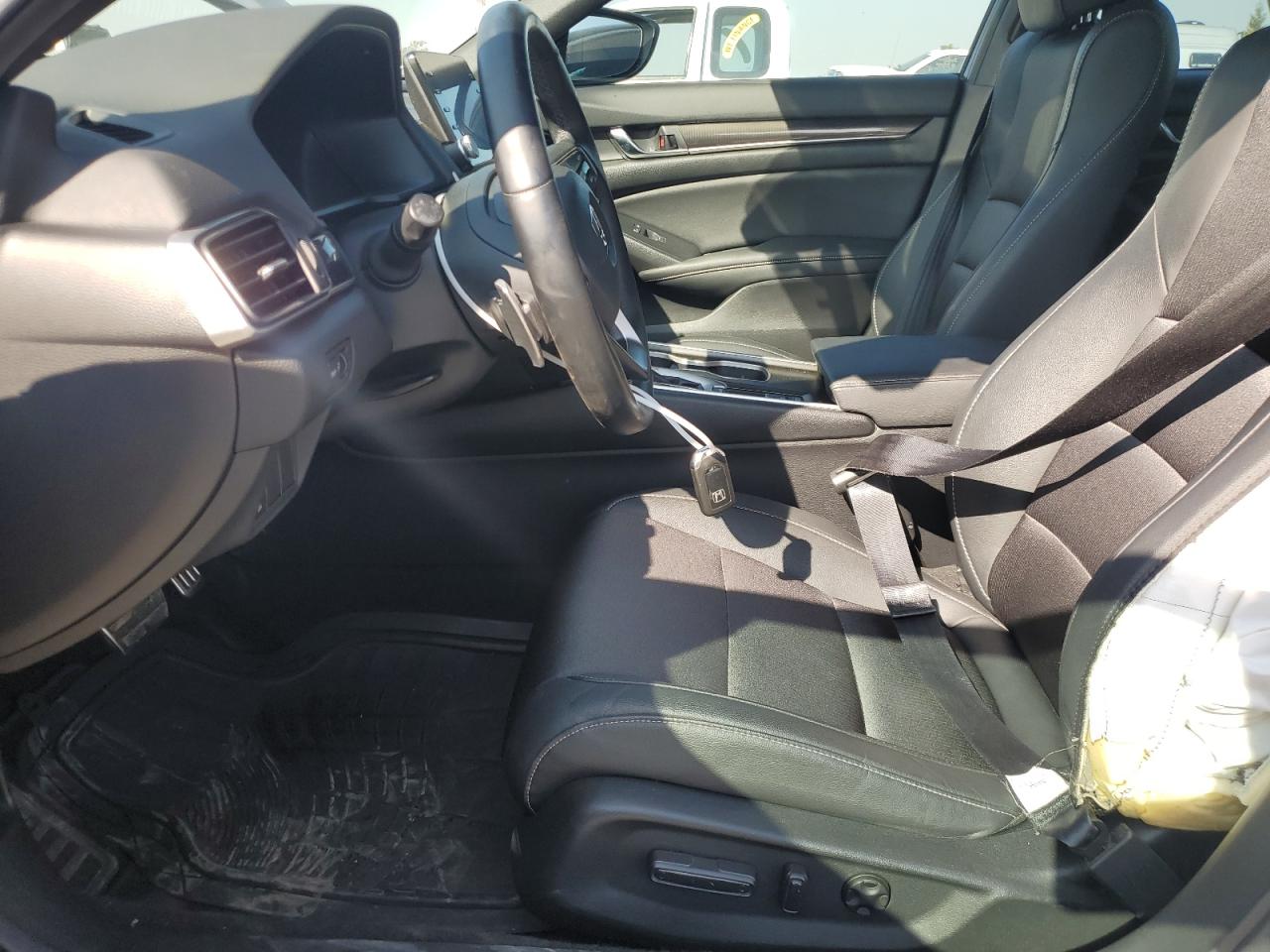 2019 Honda Accord Sport VIN: 1HGCV1F39KA120643 Lot: 90655265
