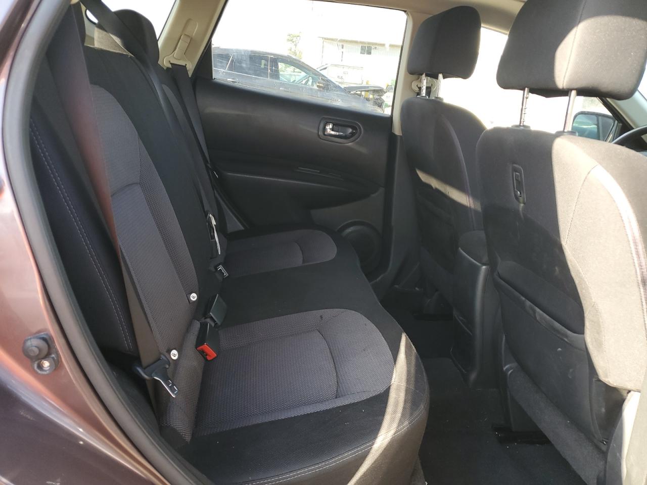 2010 Nissan Rogue S VIN: JN8AS5MV6AW106943 Lot: 82262125