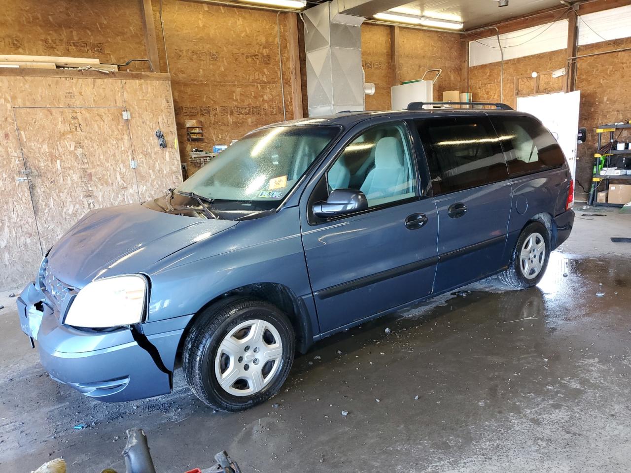 FORD FREESTAR 2006. Lot# 85500005. VIN 2FMZA51696BA50046. Photo 1