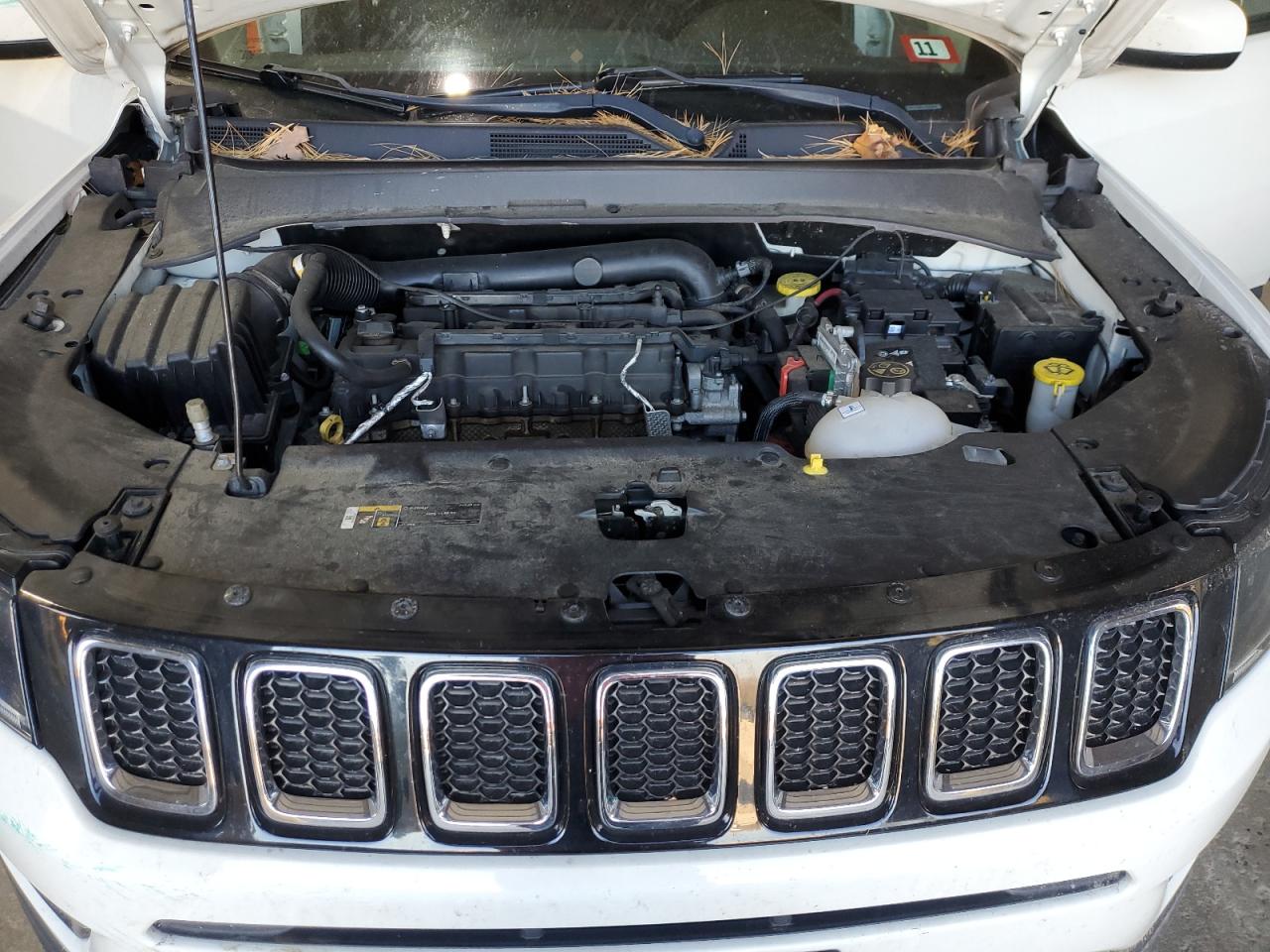 2018 Jeep Compass Latitude VIN: 3C4NJDBB4JT360868 Lot: 85491075