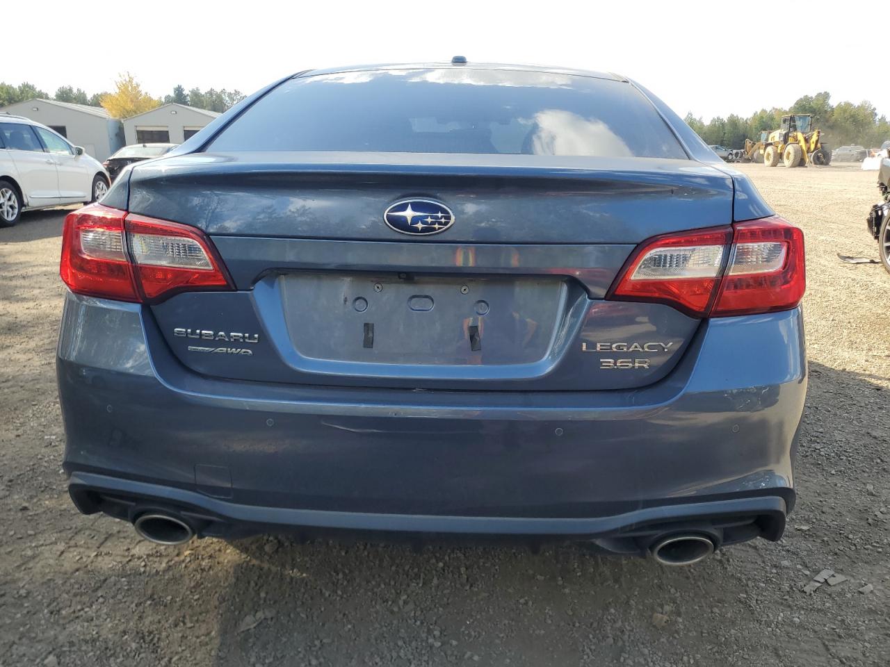 2018 Subaru Legacy 3.6R Limited VIN: 4S3BNFN64J3033853 Lot: 85317405