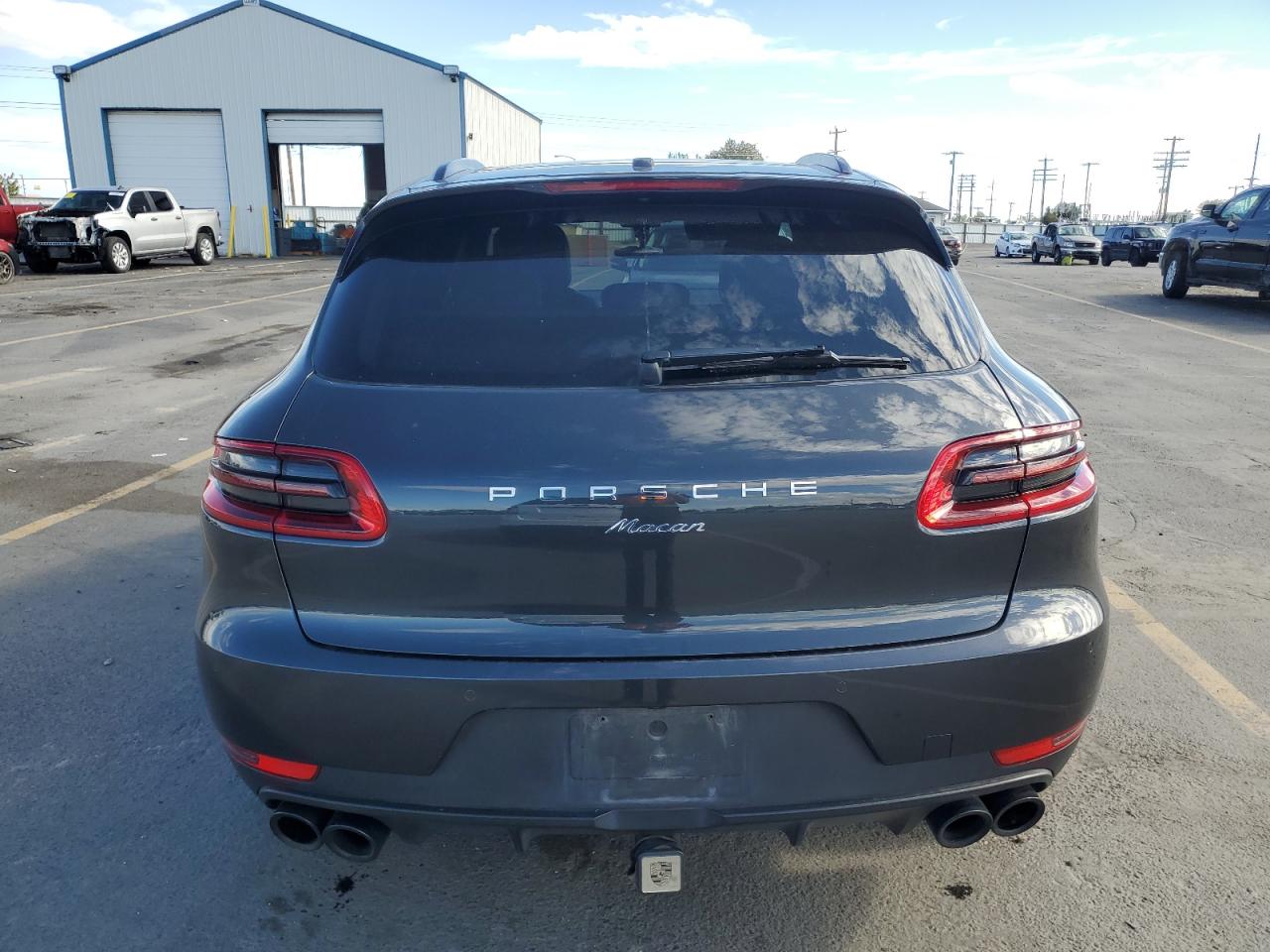 2018 Porsche Macan VIN: WP1AA2A58JLB15001 Lot: 82009425
