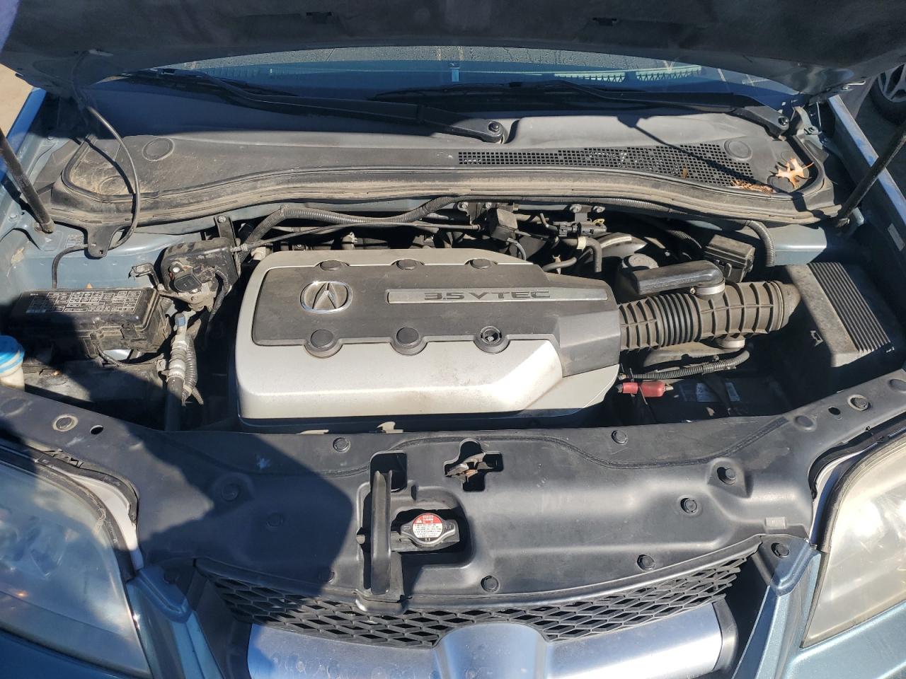 2005 Acura Mdx VIN: 2HNYD18285H537568 Lot: 84575315