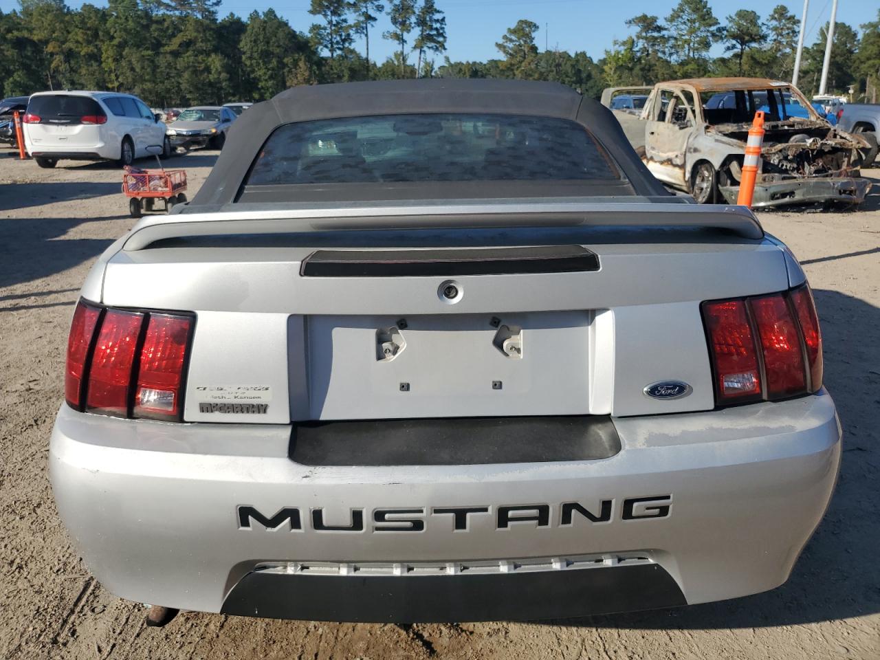 2000 Ford Mustang VIN: 1FAFP4441YF128921 Lot: 85824925