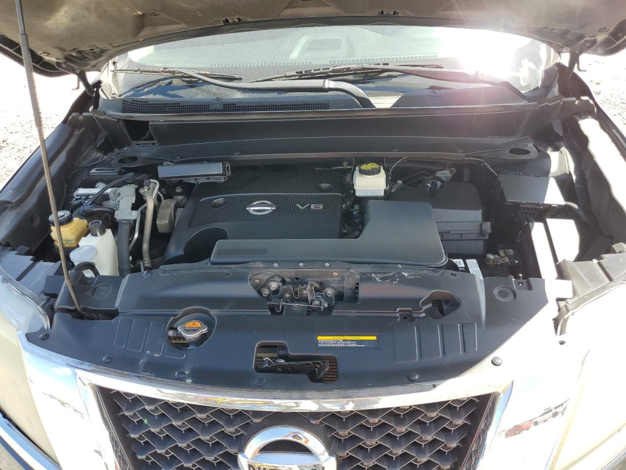 2014 Nissan Pathfinder S VIN: 5N1AR2MN7EC668374 Lot: 84891085