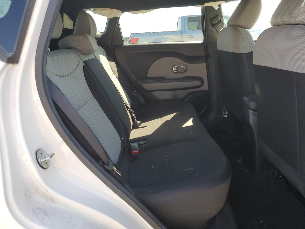 2015 Kia Soul VIN: KNDJN2A23F7181225 Lot: 85764035