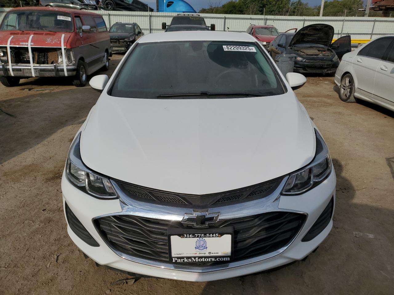 2019 Chevrolet Cruze Ls VIN: 1G1BC5SM2K7151065 Lot: 82209325