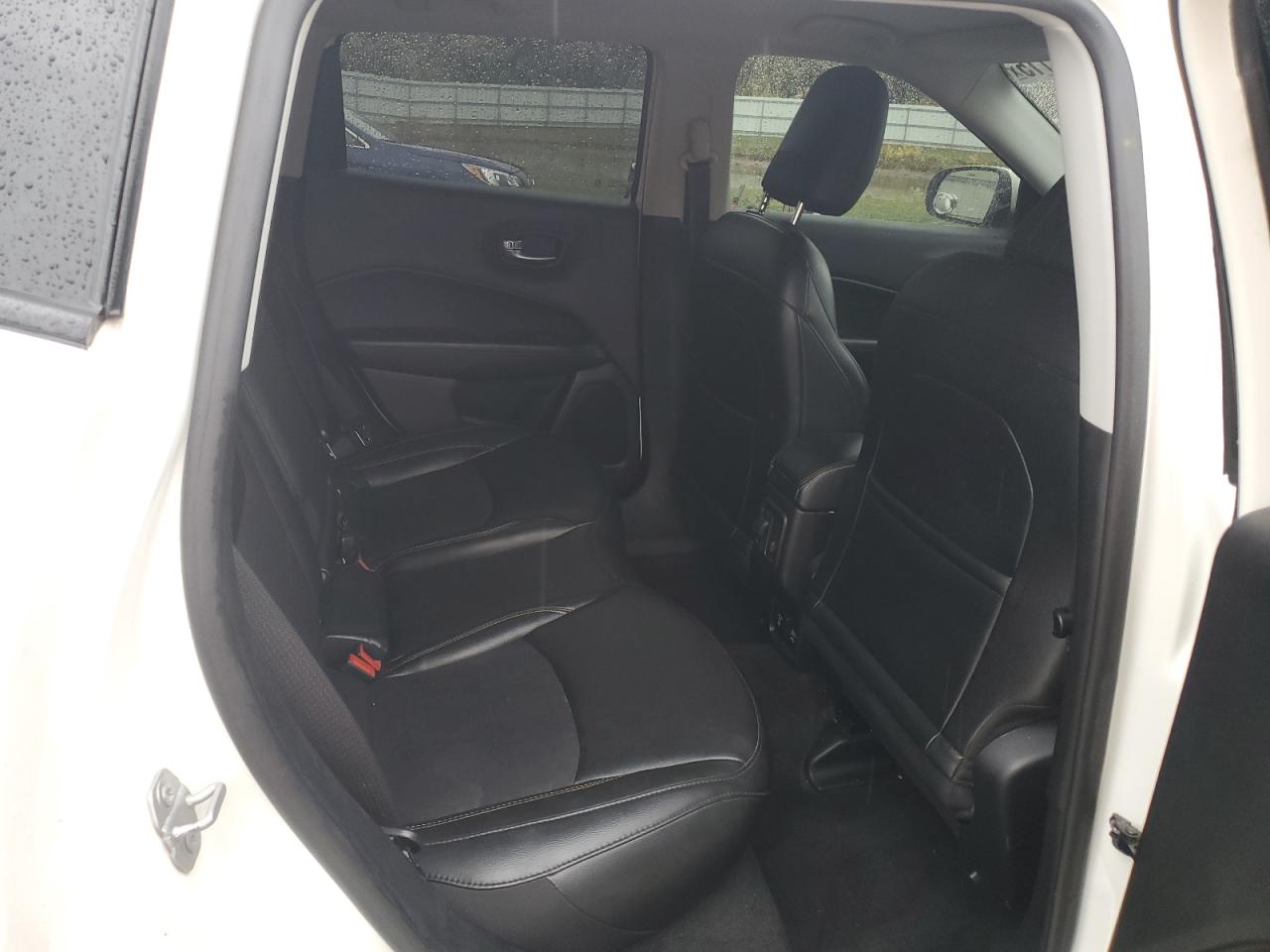 2019 Jeep Compass Latitude VIN: 3C4NJDBB2KT695998 Lot: 82258115