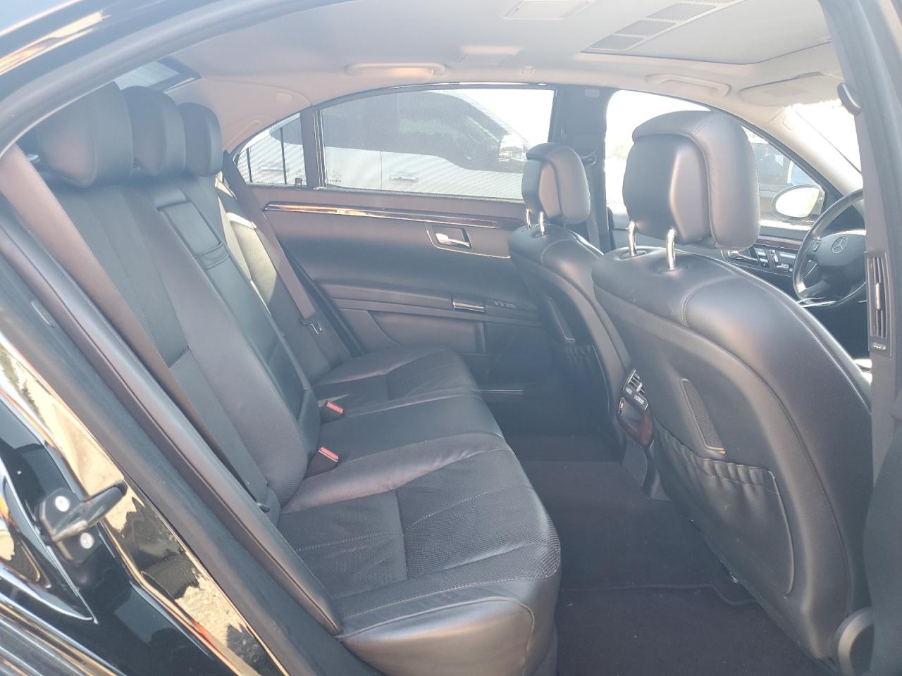 2007 Mercedes-Benz S 550 VIN: WDDNG71X07A111731 Lot: 90141025