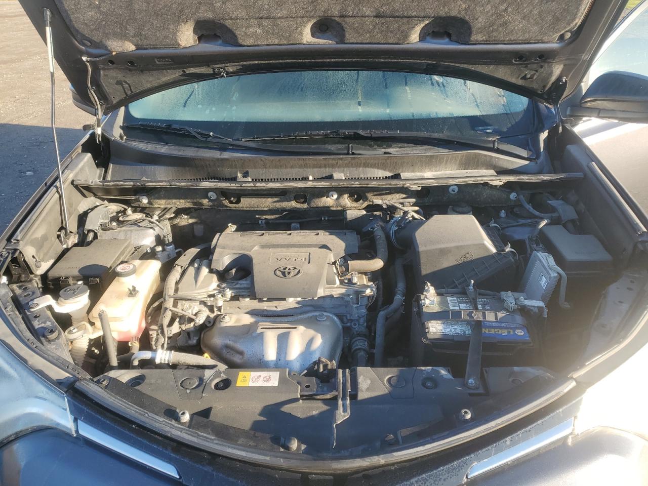 2017 Toyota Rav4 Le VIN: JTMZFREV9HJ143808 Lot: 85837835