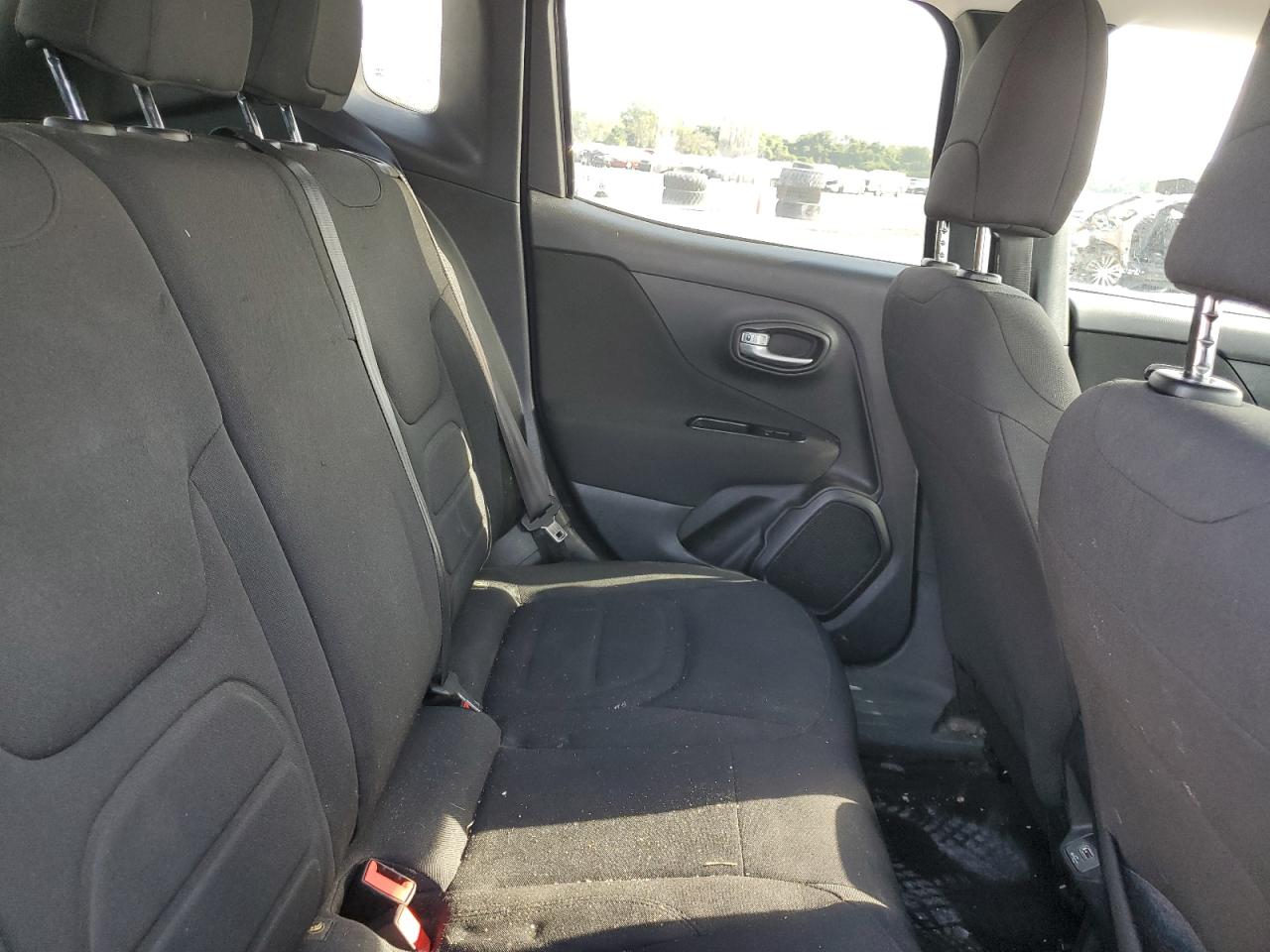 2020 Jeep Renegade Latitude VIN: ZACNJABB3LPL40925 Lot: 82221945