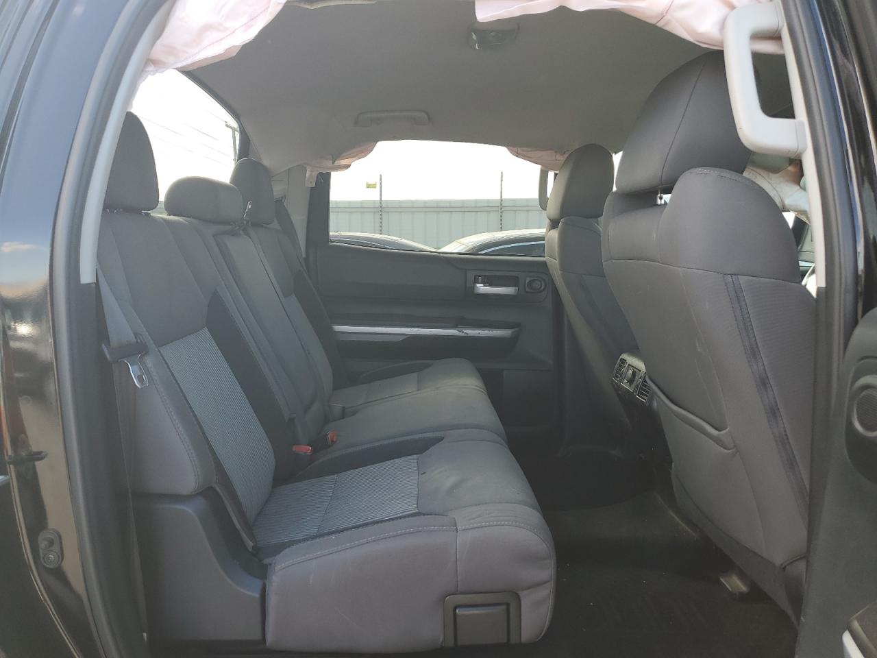 2017 Toyota Tundra Crewmax Sr5 VIN: 5TFDY5F13HX597736 Lot: 84471155