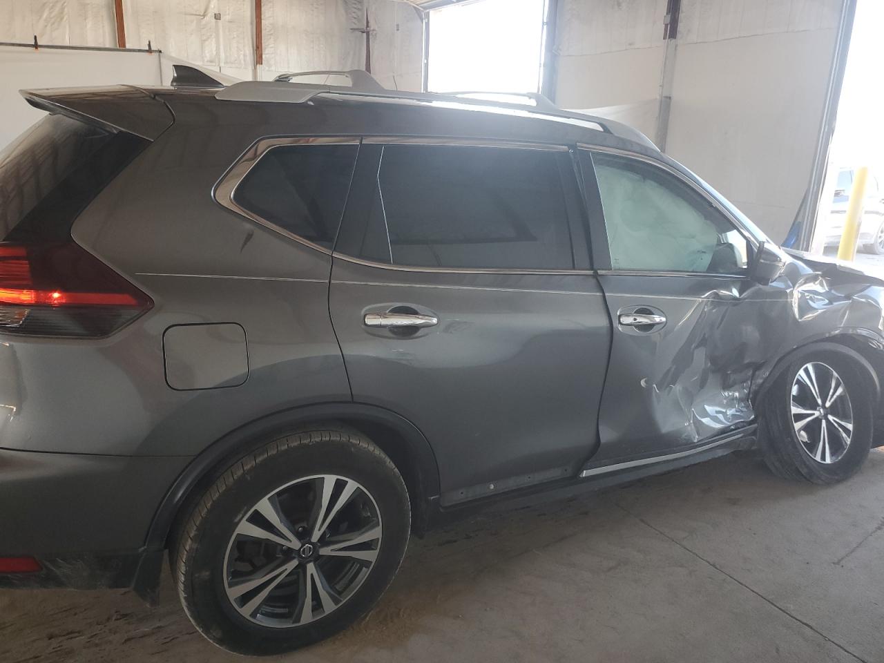 2018 Nissan Rogue S VIN: 5N1AT2MV3JC800591 Lot: 84883325