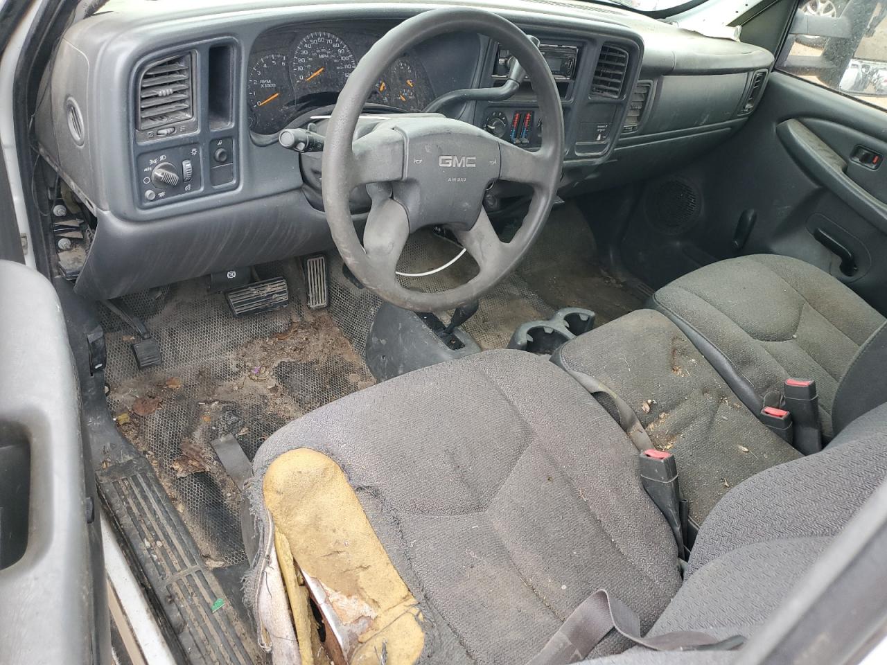 2005 GMC Sierra K2500 Heavy Duty VIN: 1GTHK29U45E197621 Lot: 82282655