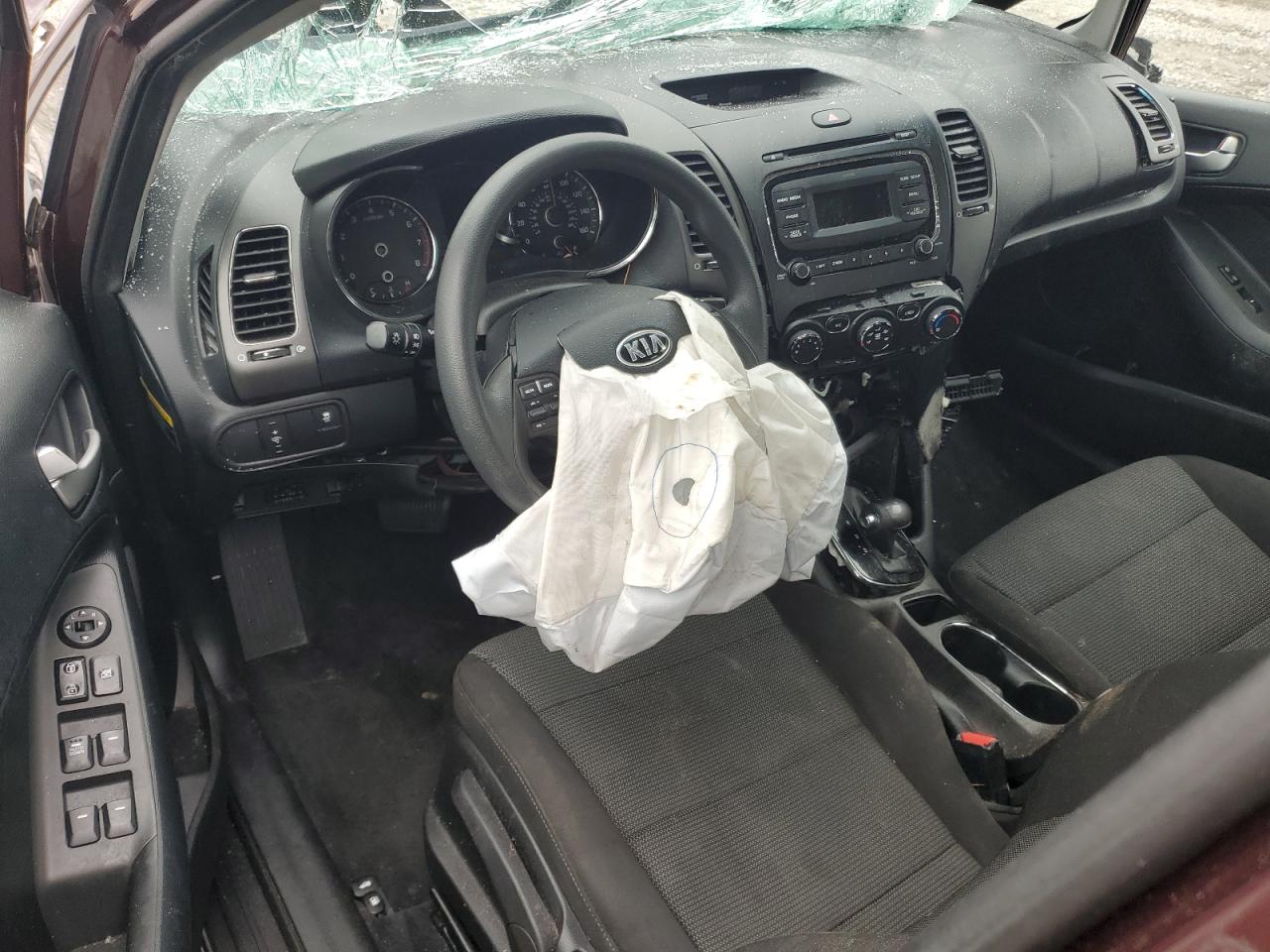 2018 Kia Forte Lx VIN: 3KPFK4A71JE167841 Lot: 82778955