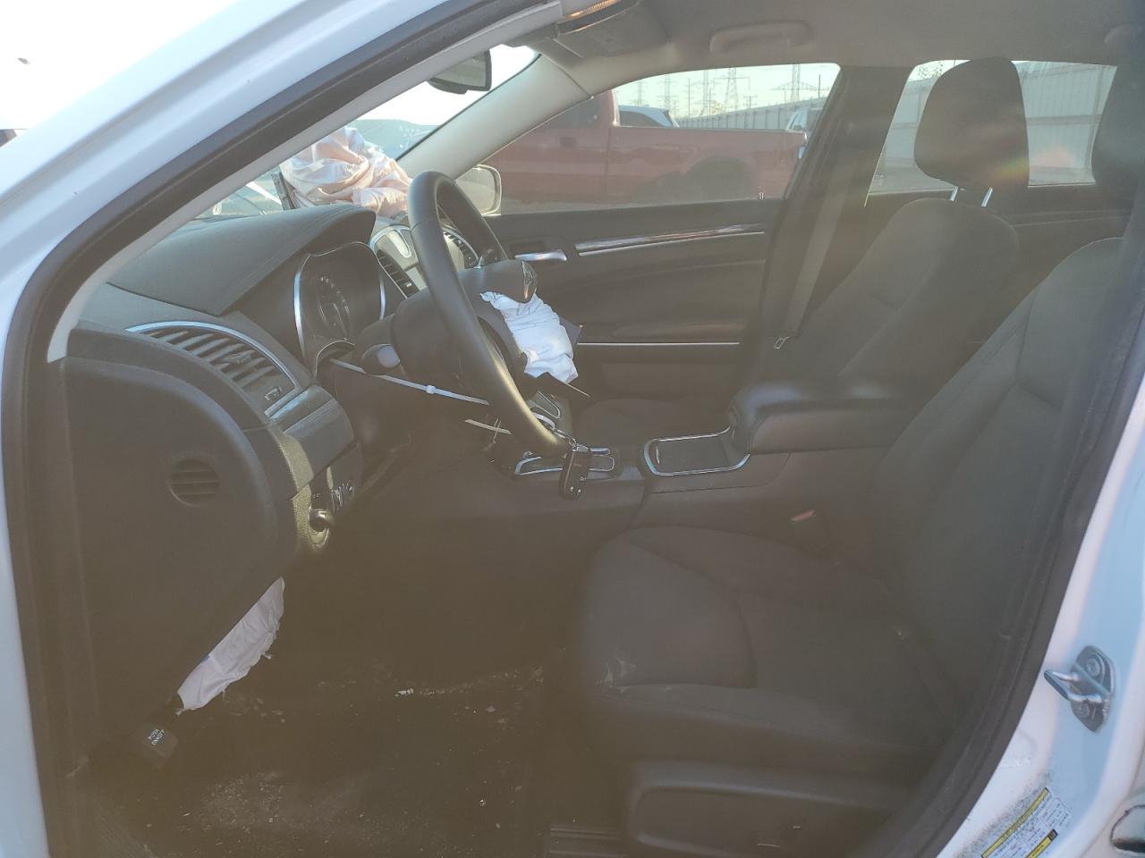 2020 Chrysler 300 Touring VIN: 2C3CCAAG3LH147570 Lot: 85903245