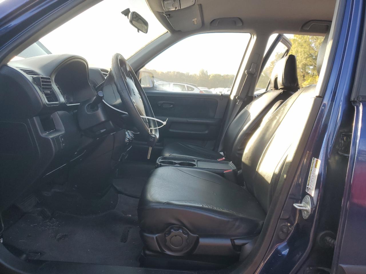 2005 Honda Cr-V Lx VIN: JHLRD68515C008101 Lot: 85782335