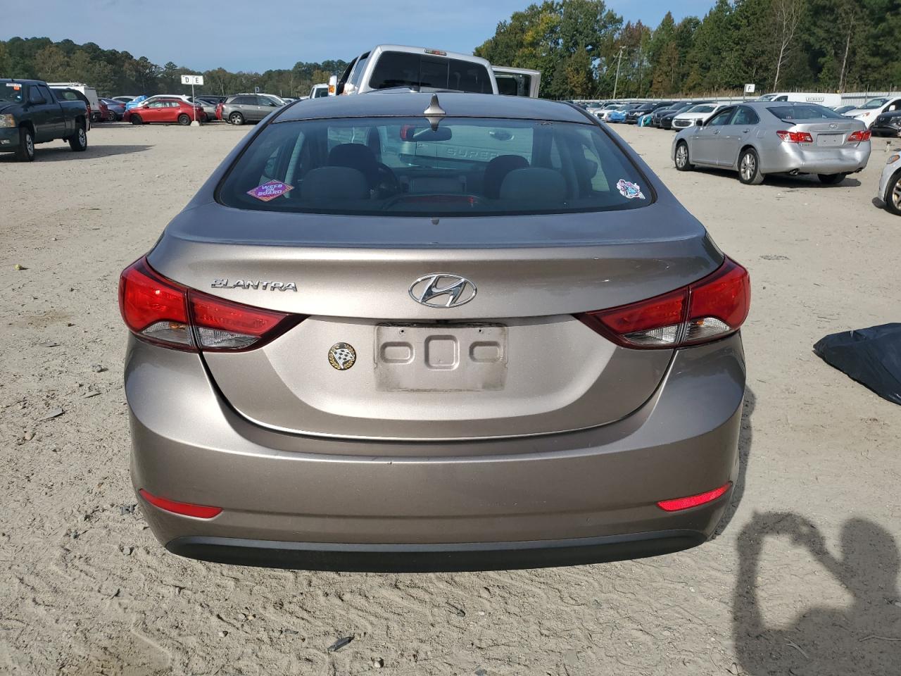 2015 Hyundai Elantra Se VIN: 5NPDH4AE2FH628231 Lot: 85939475