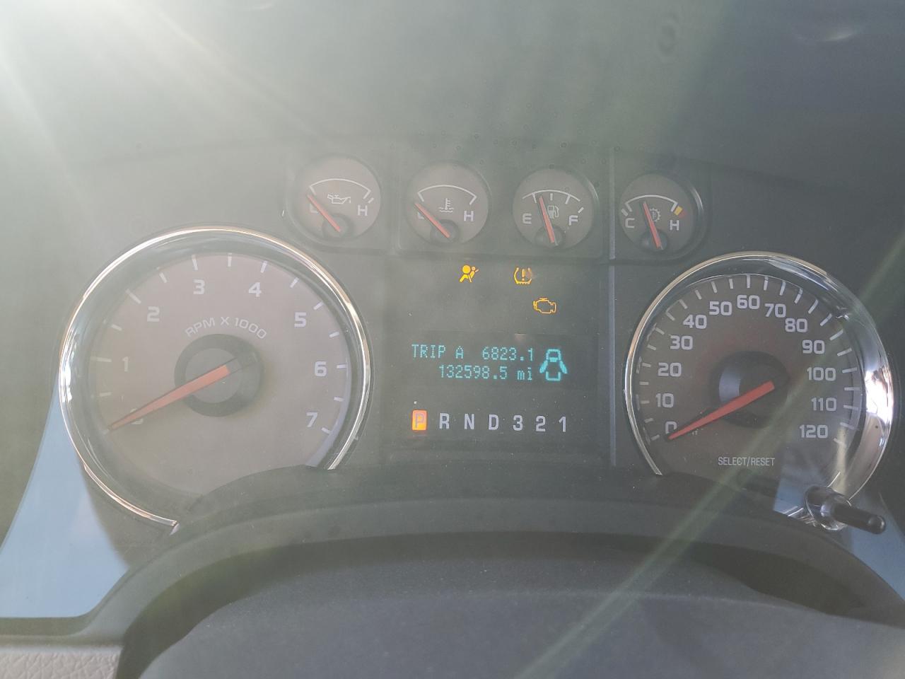 2010 Ford F150 VIN: 1FTMF1C85AKE57478 Lot: 82338555