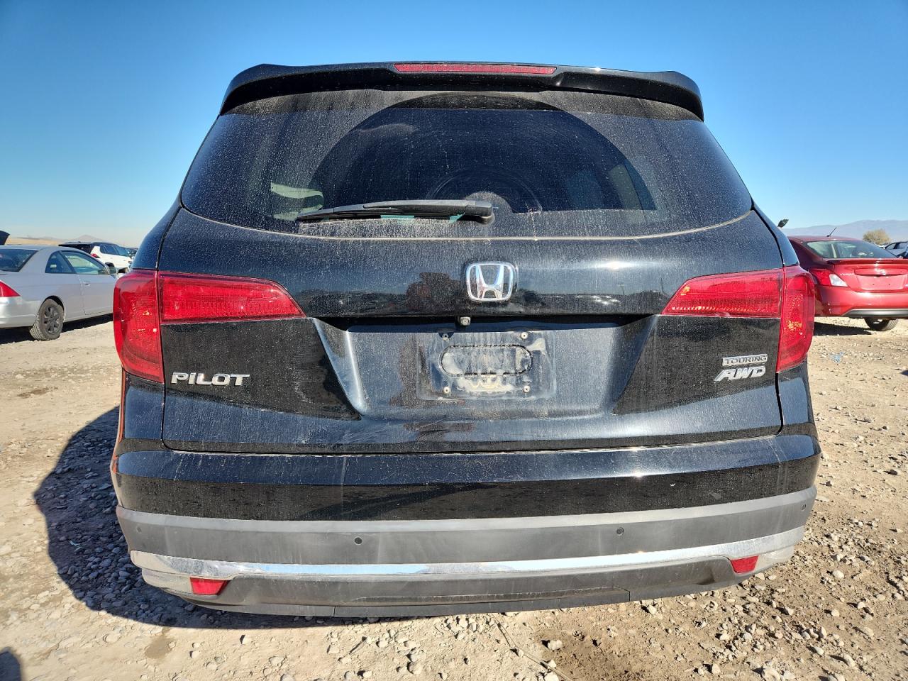 2017 Honda Pilot Touring VIN: 5FNYF6H98HB054439 Lot: 82755845