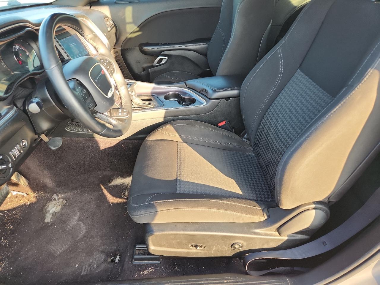 2018 Dodge Challenger Sxt VIN: 2C3CDZAG0JH226932 Lot: 84658535