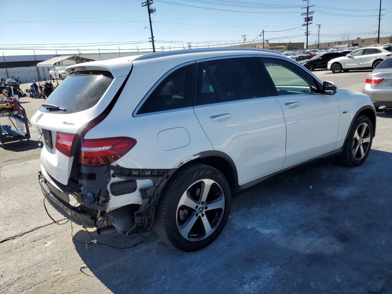 Фото: WDC0G5EB9KF617393