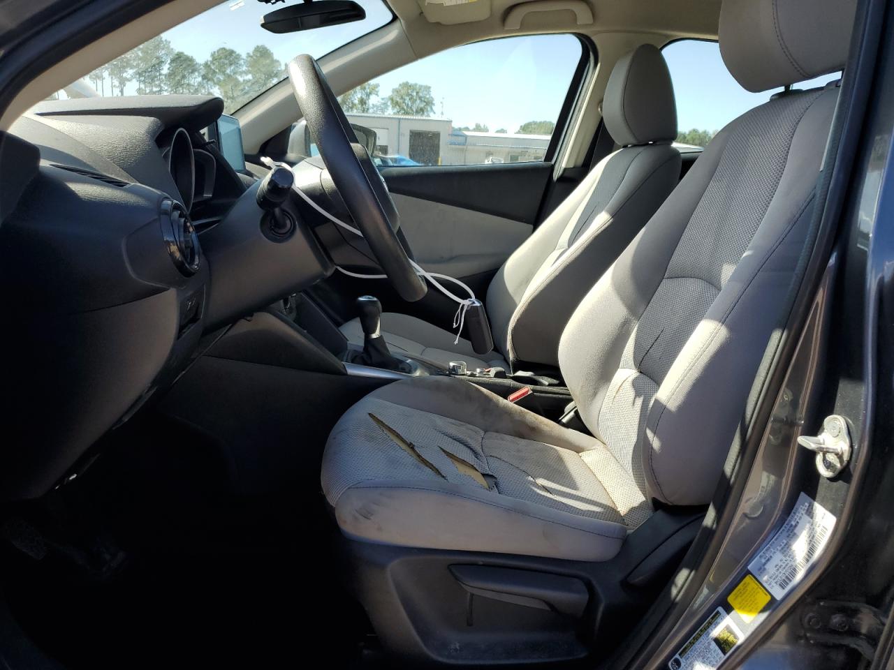 2019 Toyota Yaris L VIN: 3MYDLBYV3KY510244 Lot: 82221855