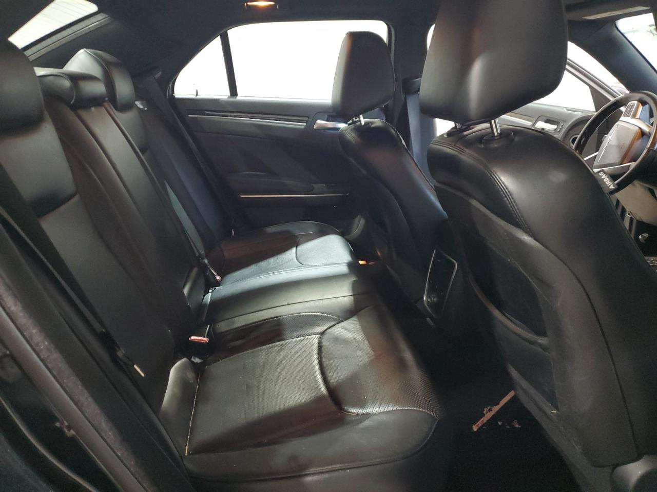 2013 Chrysler 300C VIN: 2C3CCAKT3DH652831 Lot: 89465125