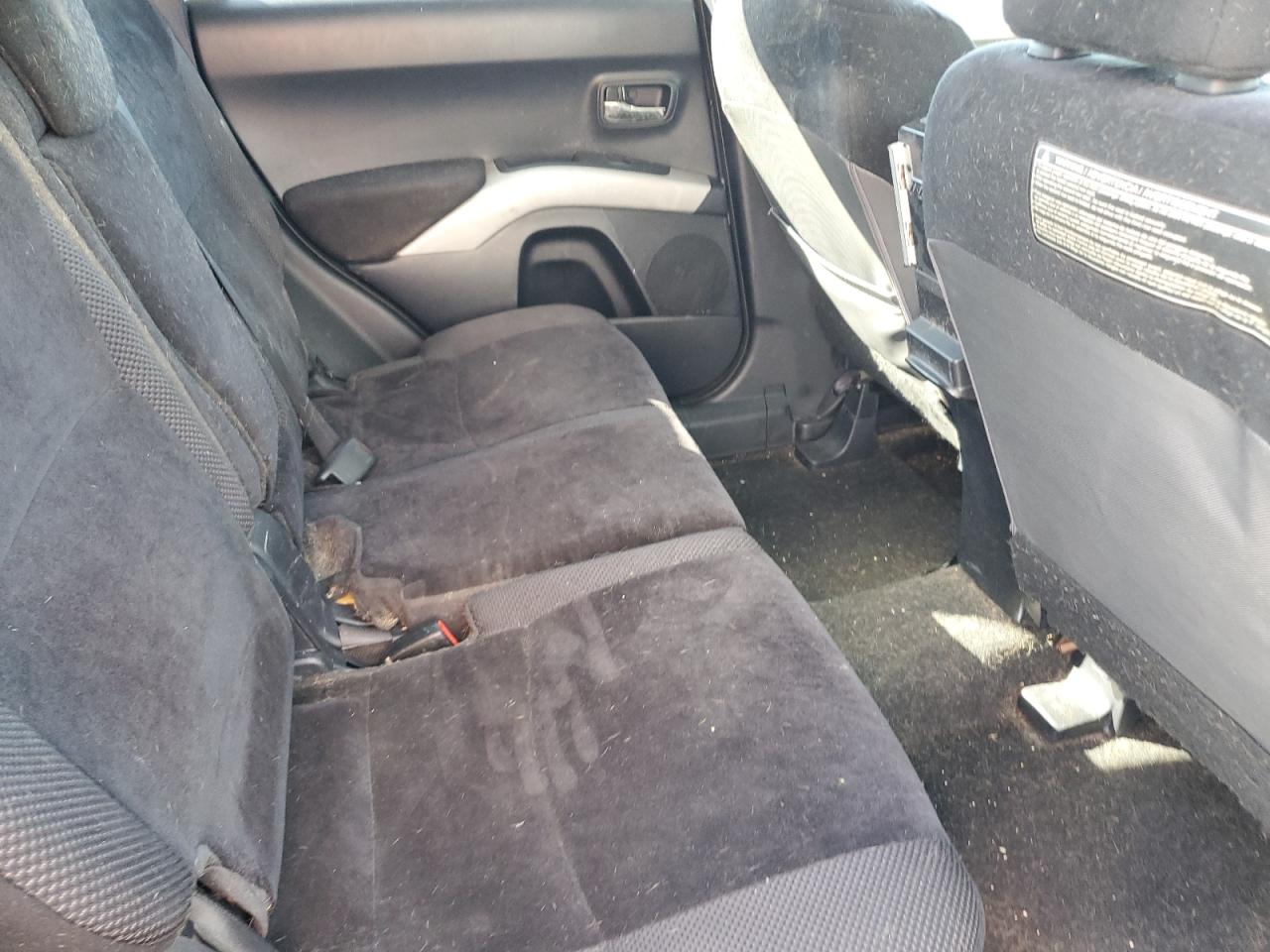 2011 Mitsubishi Outlander Es VIN: JA4AS2AW2BU010340 Lot: 82574705