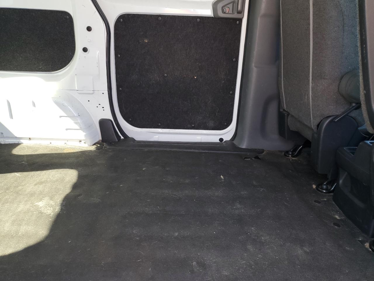 2015 Nissan Nv200 2.5S VIN: 3N6CM0KN8FK735303 Lot: 82399535