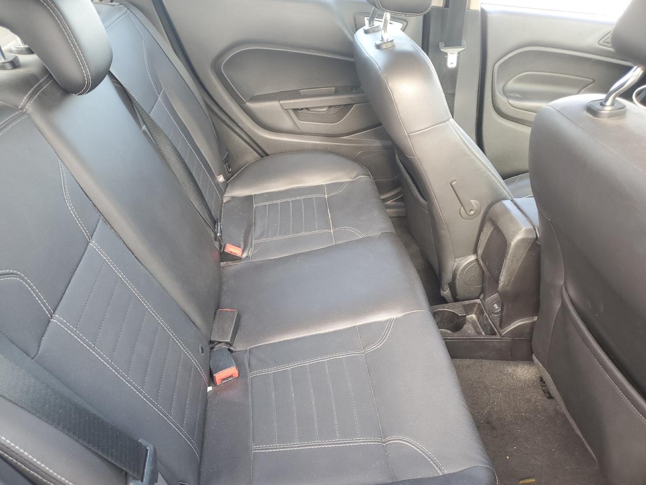 2016 Ford Fiesta Titanium VIN: 3FADP4FJ3GM158303 Lot: 86307955