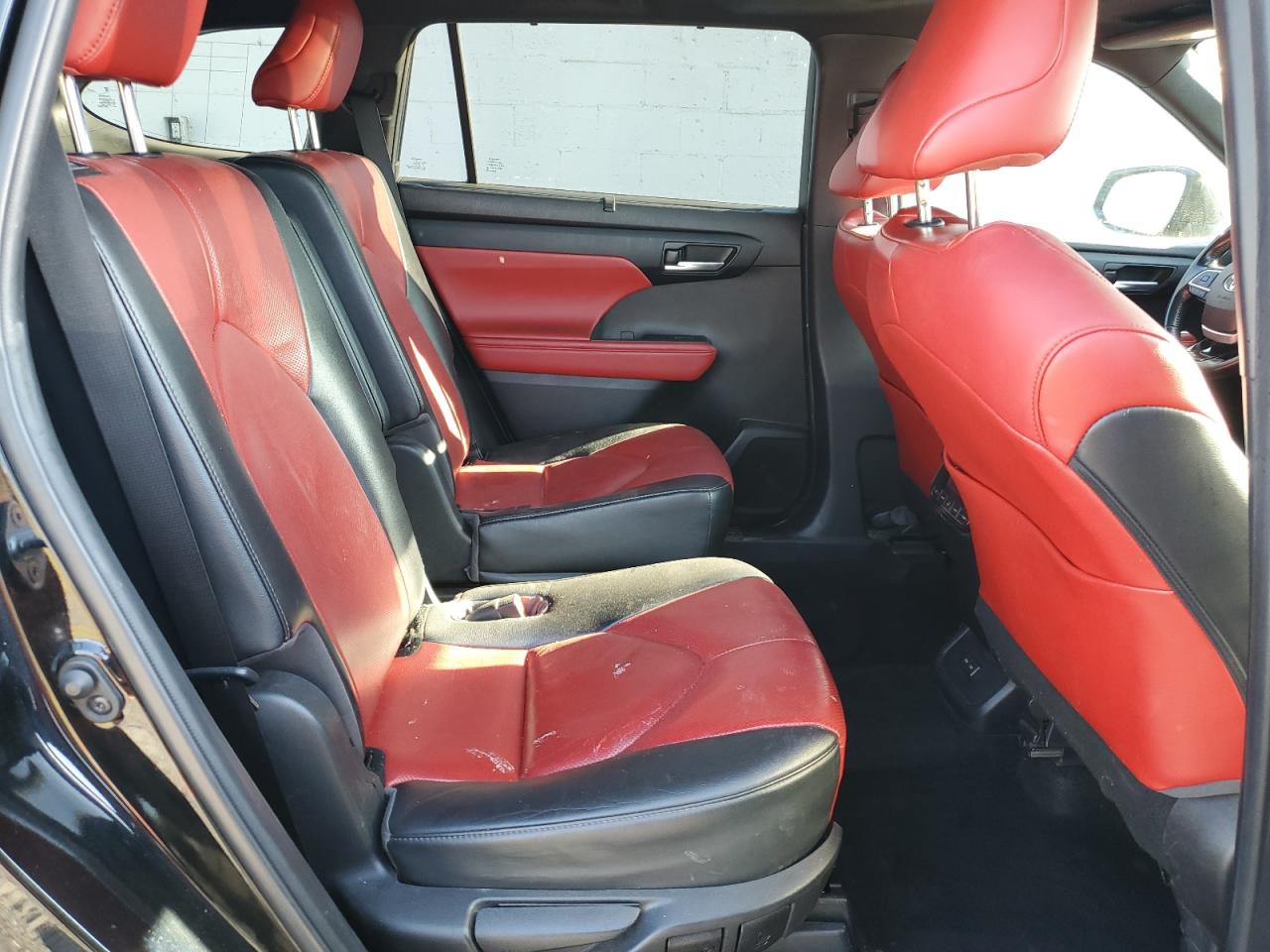 2023 Toyota Highlander L VIN: 5TDKDRBH9PS512559 Lot: 85358815