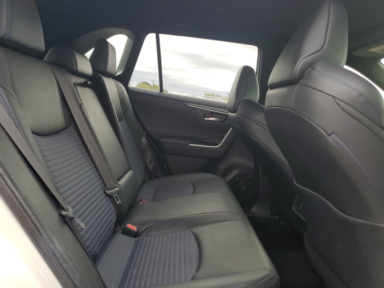 2019 Toyota Rav4 Xse VIN: JTMEWRFV7KD512068 Lot: 85667265