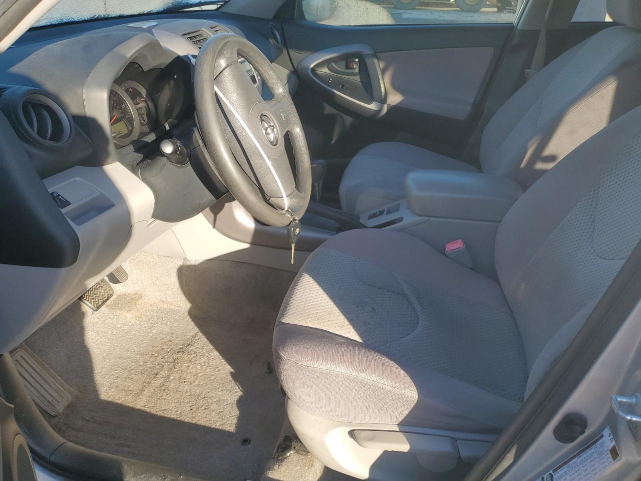 2008 Toyota Rav4 VIN: JTMBD35V085205304 Lot: 87247695