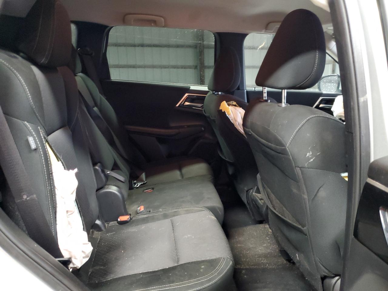 2024 Mitsubishi Outlander Es VIN: JA4J4UA82RZ046744 Lot: 90471035