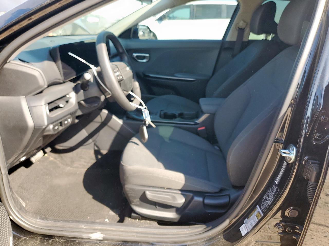 2025 Kia K4 Lx VIN: 3KPFT4DE8SE073562 Lot: 82468305