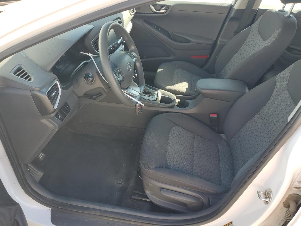 2018 Hyundai Ioniq Blue VIN: KMHC65LC8JU060869 Lot: 82252655