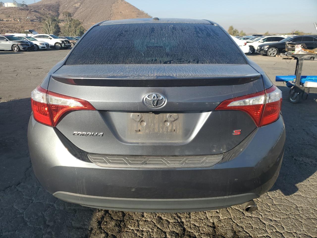 2015 Toyota Corolla L VIN: 5YFBURHEXFP289355 Lot: 85300165