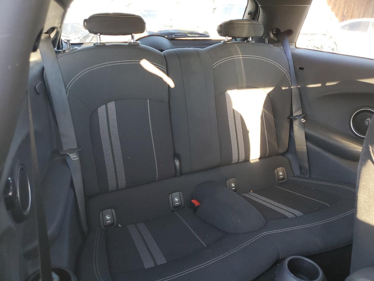 2015 Mini Cooper S VIN: WMWXP7C58F2A33688 Lot: 85940565