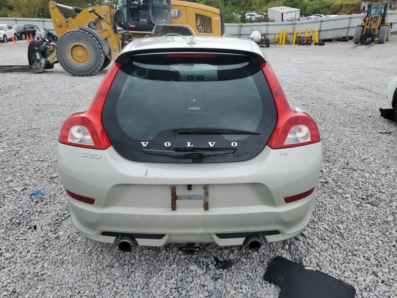 2011 Volvo C30 T5 VIN: YV1672MK2B2209240 Lot: 81960985