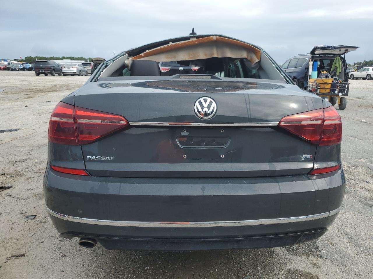 2017 Volkswagen Passat R-Line VIN: 1VWDT7A36HC025518 Lot: 85357365