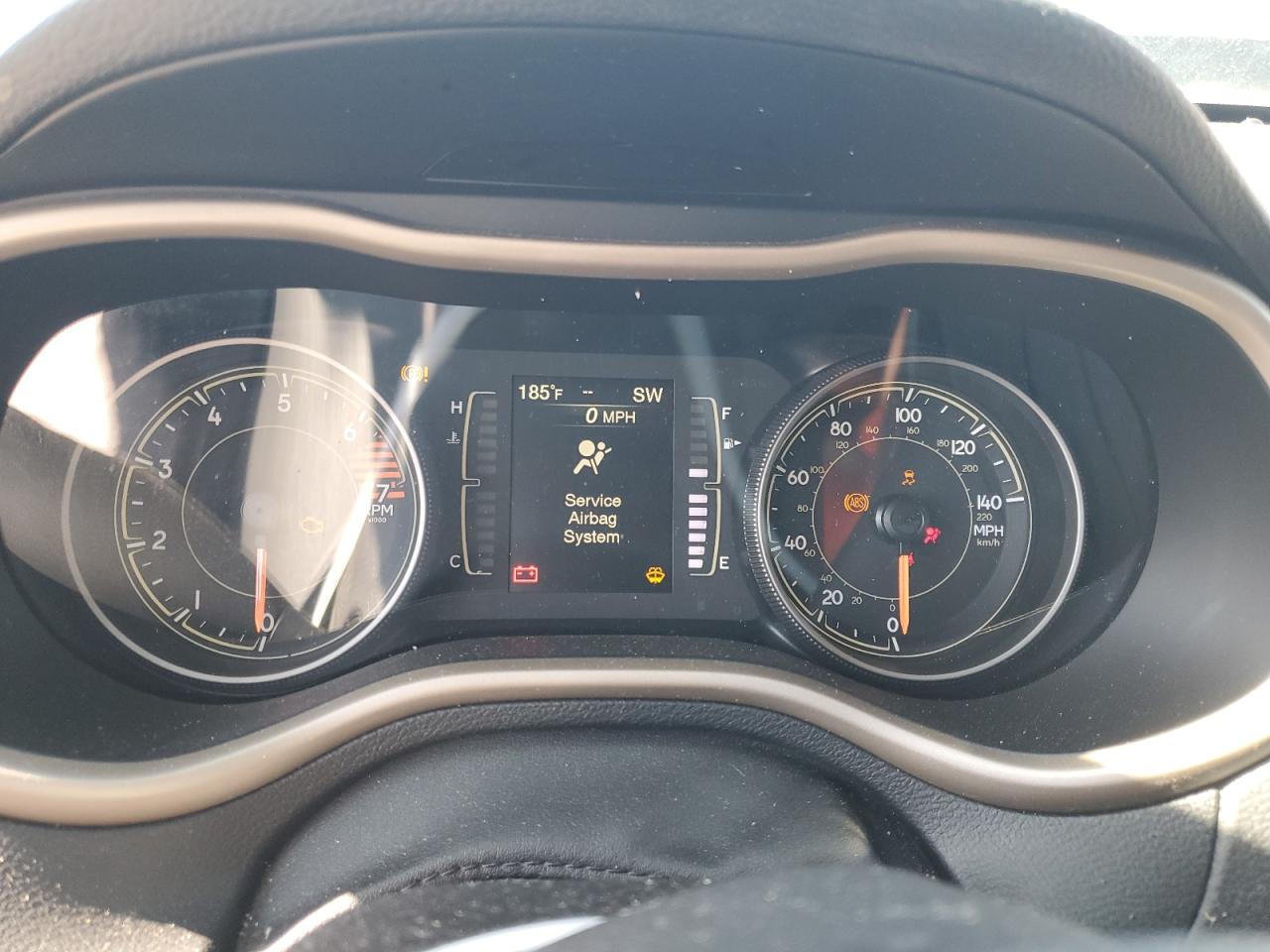 2018 Jeep Cherokee Latitude VIN: 1C4PJLCB4JD615820 Lot: 84973765