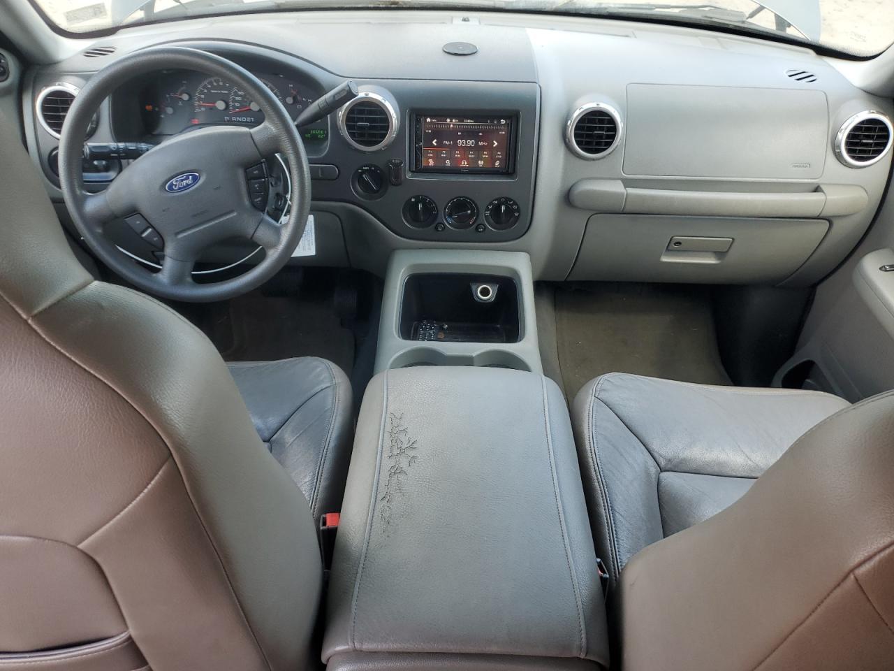 2004 Ford Expedition Xlt VIN: 1FMFU16L64LA22249 Lot: 85294765
